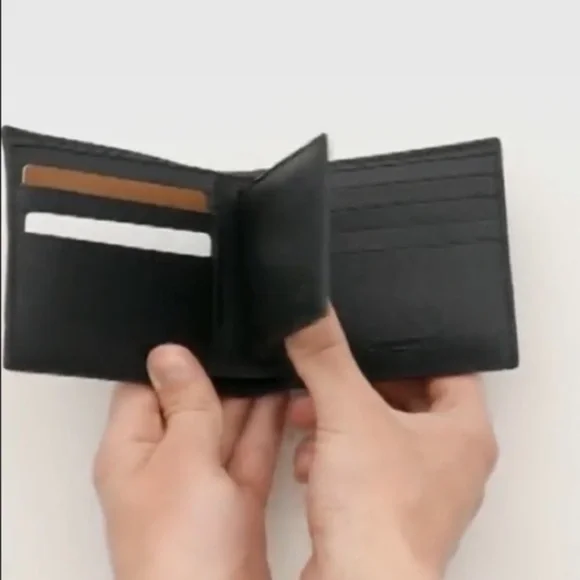 Men’s black leather Coach 3 in 1 wallet NWT. ID card holder slides out - Picture 6 of 16